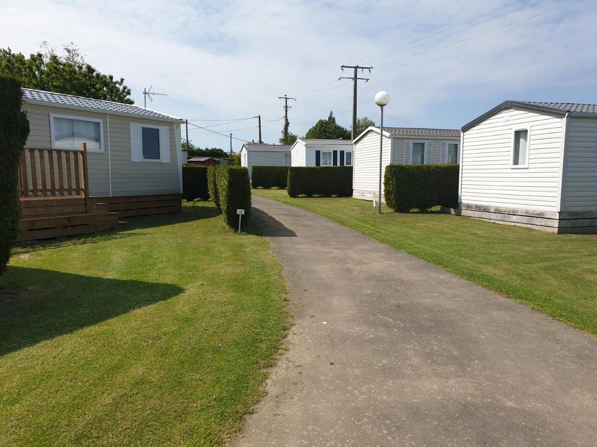 Le Clos Tranquille Gonneville-en-Auge Exterior photo