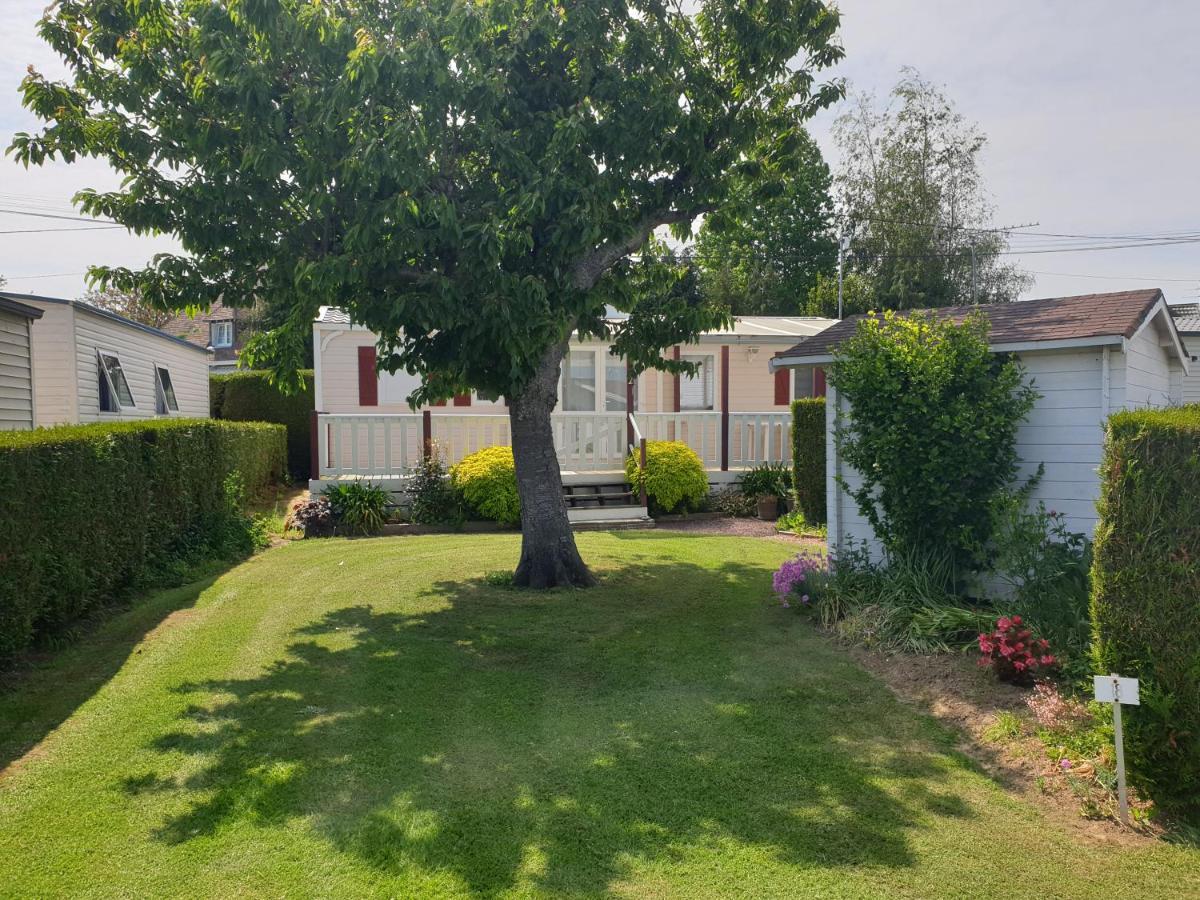 Le Clos Tranquille Gonneville-en-Auge Exterior photo